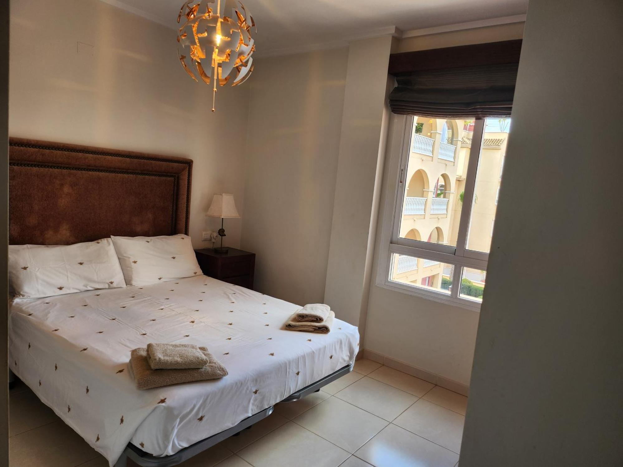Spacious 3 Bedroom 2 Bathroom Apartment - Puerto Marina Complex Лос-Алькасарес Екстер'єр фото